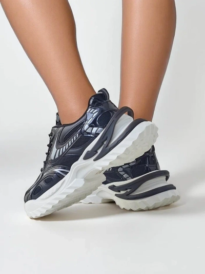 Royalfashion Women's sports sneakers with a thicker sole Annete