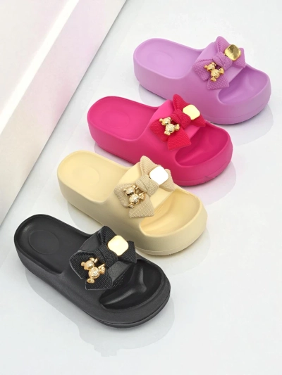 Royalfashion Women's rubber flip-flops with a decorative bow Alday