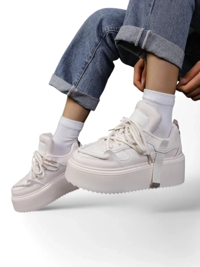 Royalfashion Sports sneakers for women on a platform Aeroll
