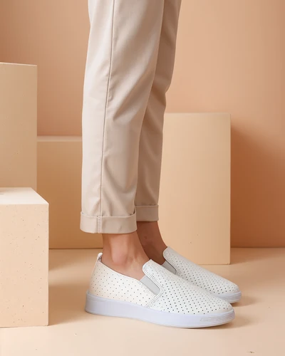 Royalfashion Women's perforated sports shoes Musio