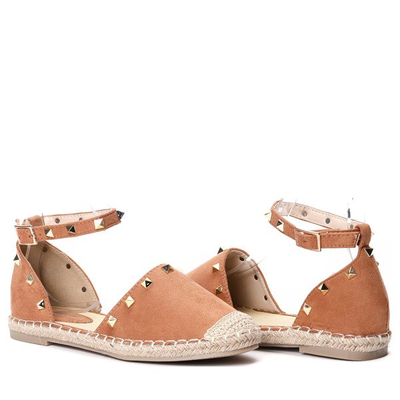 Brązowe, odkryte espadryle z ćwiekami Sinha - Obuwie