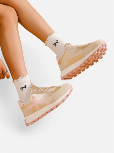Royalfashion Women's sporty sneakers on a thicker sole Aloqa