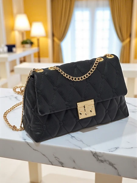 Маленькая стеганая сумка из мягкой экокожи Frost Ember