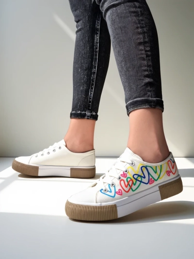 Royalfashion Women's sneakers with heart print Sercess