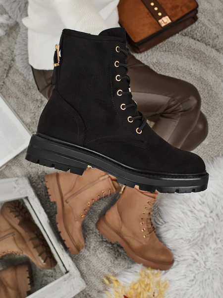 Women's Thalira Trapper Boots