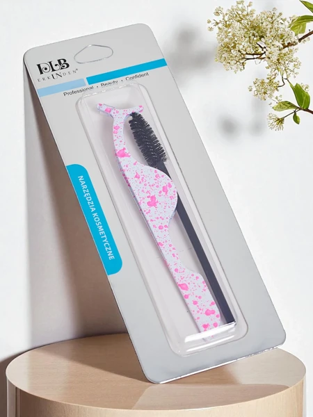 Eyelash styling set – tweezers for false eyelashes and brush