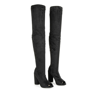 Black boots on the post with a cut Fauna - Footwear