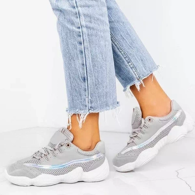 OUTLET Light gray sports shoes with a higher sole Zooey - Footwear