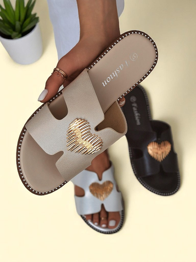 Royalfashion Damskie klapki na płaskiej podeszwie Heart Chic