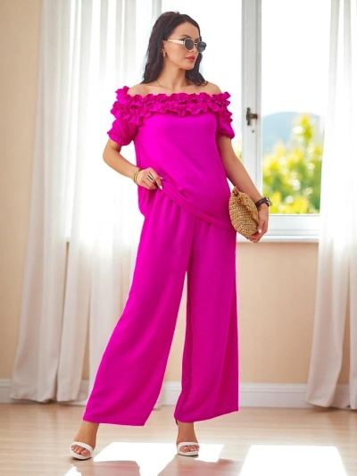 Royalfashion Women's set with an off-the-shoulder top with short sleeves and decorative neckline, and flared pants