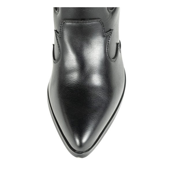 Black boots on the post of the cowboy boots Catenia - Footwear