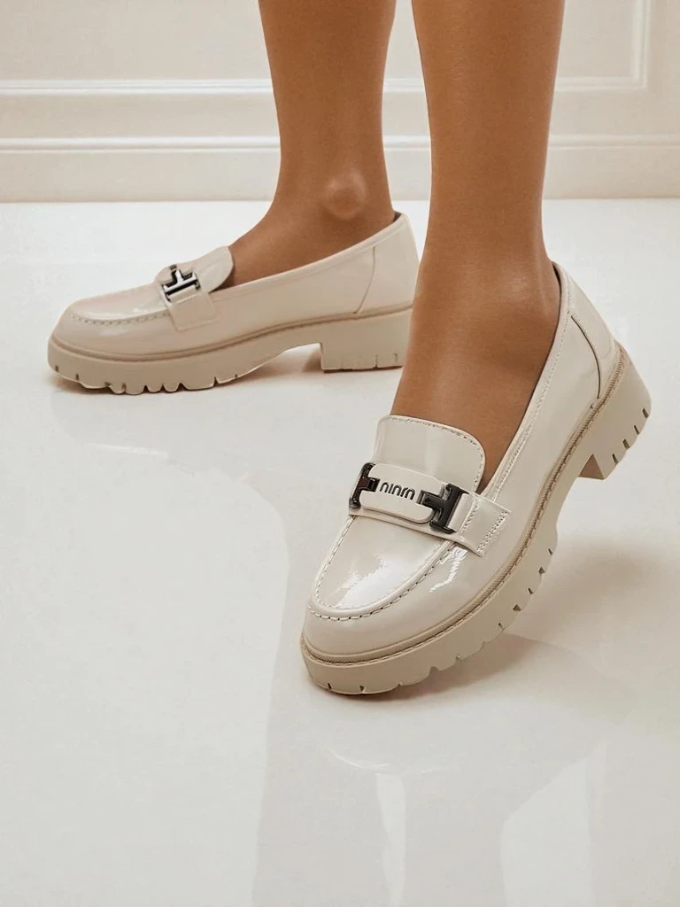 Atena women's beige flat-heeled loafers made of eco-leather