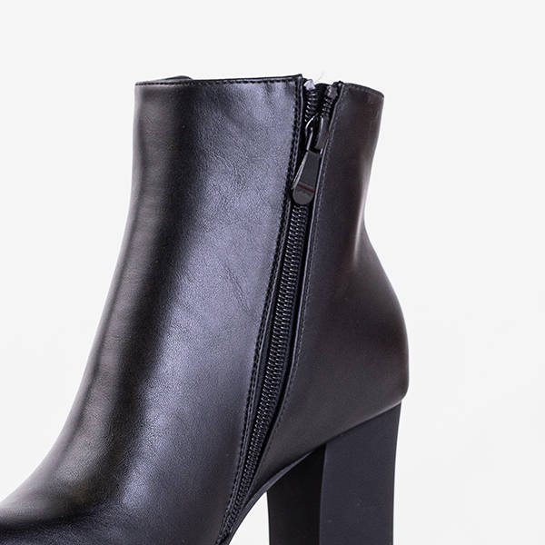 Black women's boots on a higher post Azuara - Footwear
