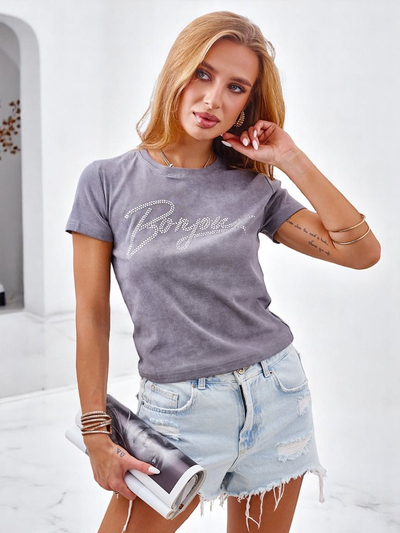 Royalfashion Женская хлопковая футболка с стразами и надписью