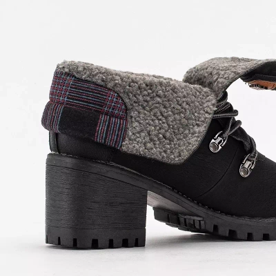 OUTLET Black women's boots on the Royaltan post - Footwear