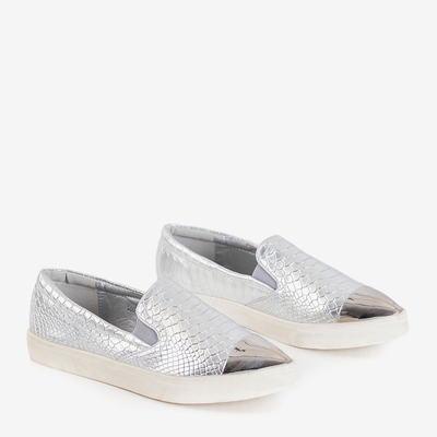 Srebrne slip on z lakierowanym noskiem - Obuwie