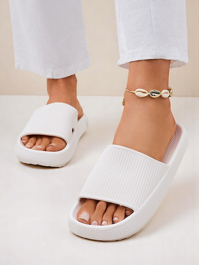 Royalfashion Women’s rubber slides Bree