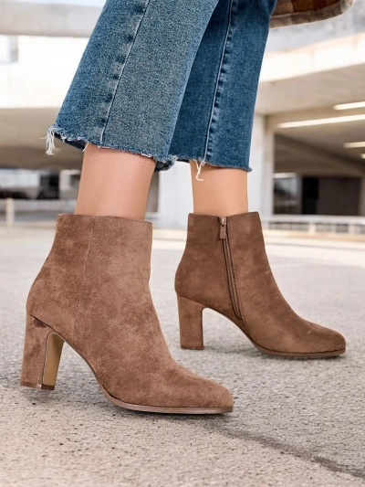 Royalfashion Women's ankle boots on the heel Wierod
