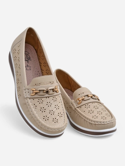 Royalfashion Женские перфорированные мокасины Cerro