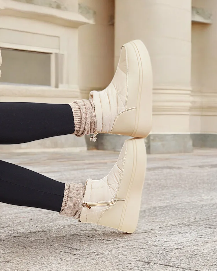 Royalfashion Sieviešu sniega zābaki bēšā krāsā Fopinia