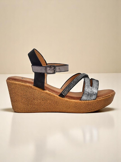 Royalfashion Sieviešu ķīļveida sandales ar rhinestones un spīdumu Eclat