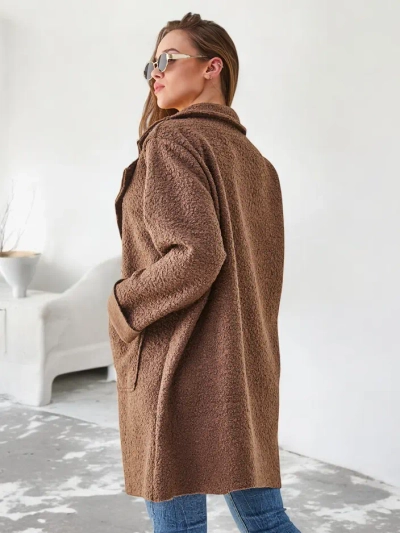 Royalfashion Women's coat resembling a sheepskin