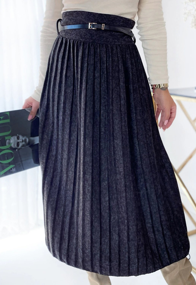 Royalfashion Women's pleated maxi skirt in graphite color