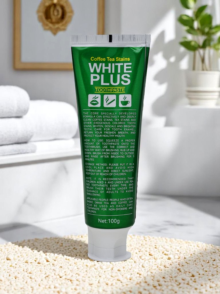 Balinoša un traipus noņemoša zobu pasta