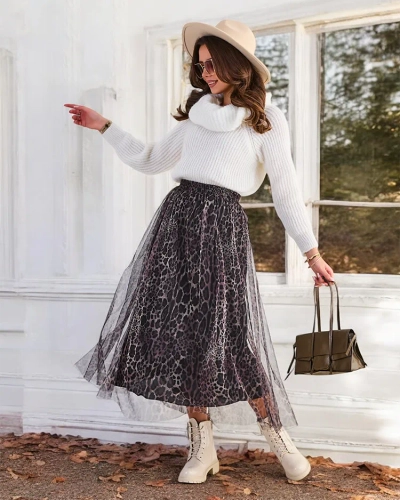 Royalfashion Patterned women's midi skirt with tulle