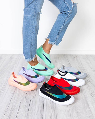 OUTLET Melnas sieviešu uzvelkamas kedas Lerick - Footwear