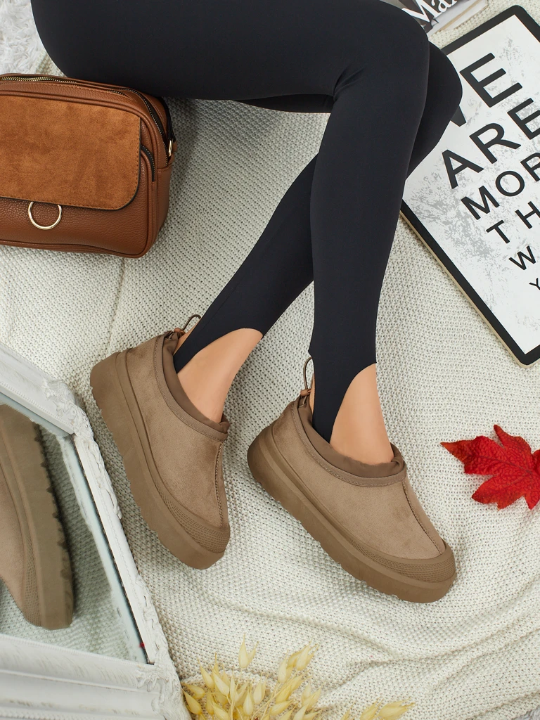 Короткие женские ботинки a'la снегоходы Velisee