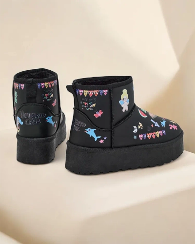 Royalfashion Short snow boot style women's boots with Hanaga stickers