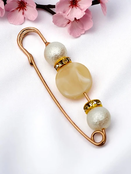 Decorative women's brooch with a loop and pearls Pearl Loop