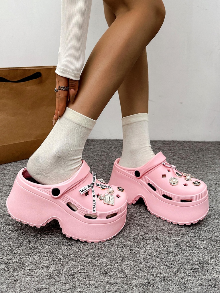 Royalfashion Sieviešu gumijas čībiņas ar rotājumiem Dellos