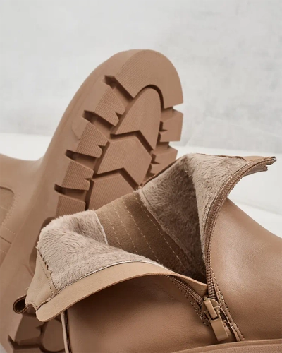 Royalfashion Women's boots on a thicker sole Gegri