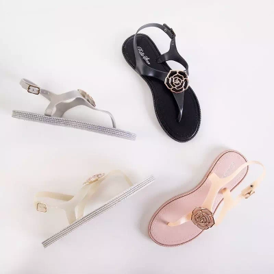 OUTLET Women's white sandals a'la flip-flops with a Porto flower - Footwear