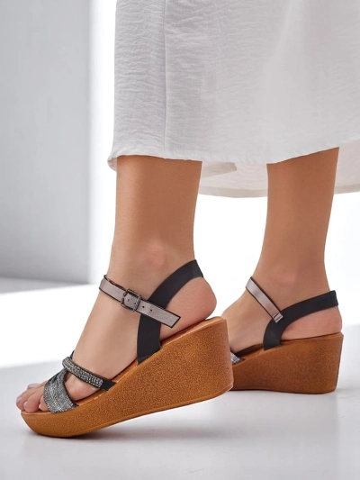 Женские босоножки на платформе Royalfashion с стразами и блестками Eclat