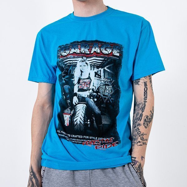 Gaiši zils kokvilnas vīriešu t-krekls ar apdruku un uzrakstu - Apģērbs