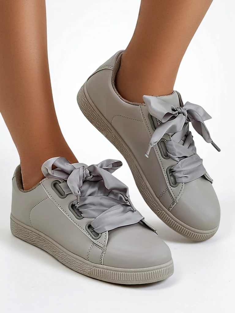 Royalfashion sieviešu ekoloģiskās ādas kedas ar dekoratīvajām auklām Etti