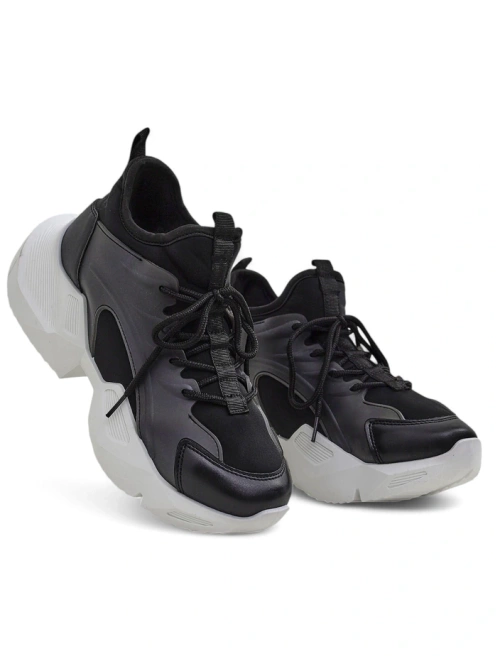 Royalfashion Women's sporty sneakers on a thicker sole Vivers