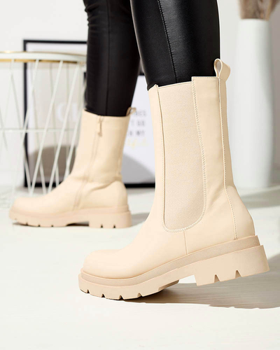 Бежевые женские высокие сапоги на плоском каблуке Vedesa - Одежда