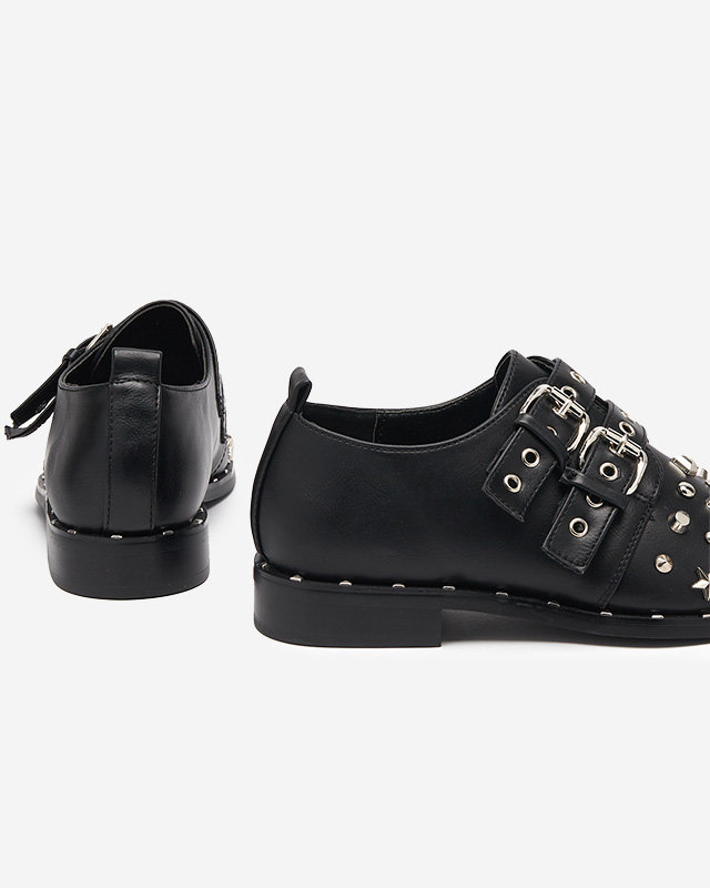 Black shoes with Itales decorations - Footwear