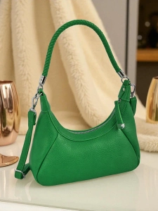 тёмно-зелёный