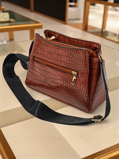 Väike lakknahast naiste käekott Midnight Fern