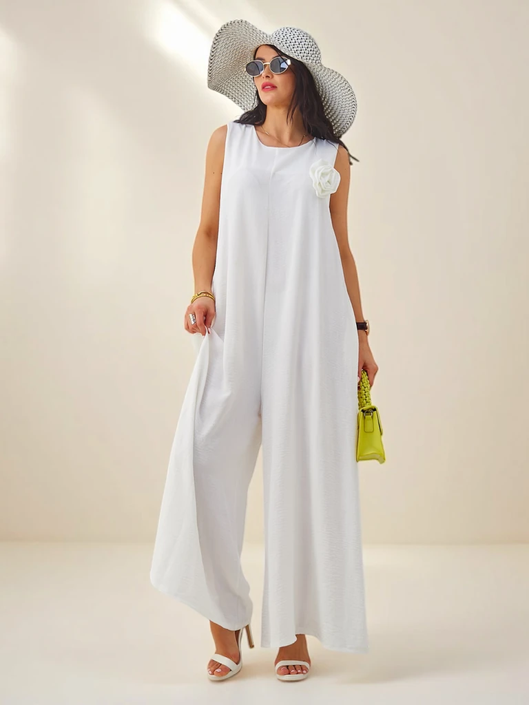 Artemisia Eleganza – biały damski kombinezon maxi z wiskozy na ramiączkach