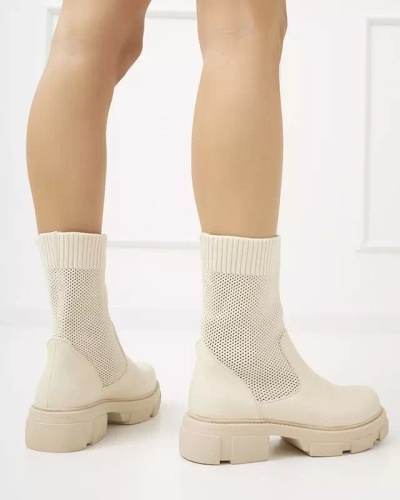 OUTLET Bēši ažūra sieviešu zābaki ar plakaniem papēžiem Roibu - Apavi