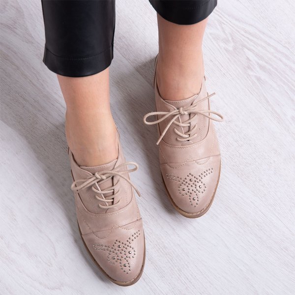 Pink shoes with flat heels and Nose rivets - Shoes 1