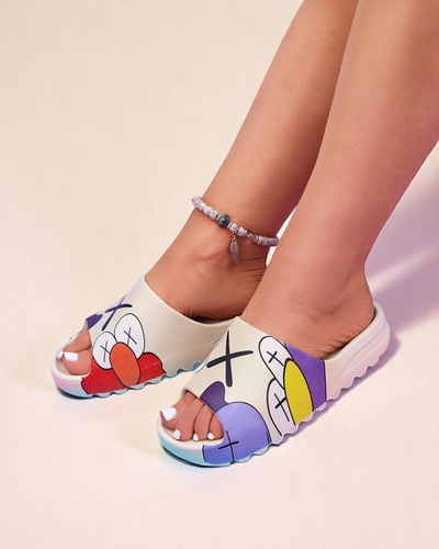 Krēmkrāsas gumijas sieviešu čības ar Pfizz apdruku - Apavi