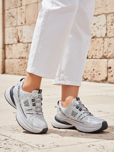 Royalfashion Women's sporty sneakers on a thicker sole Roality