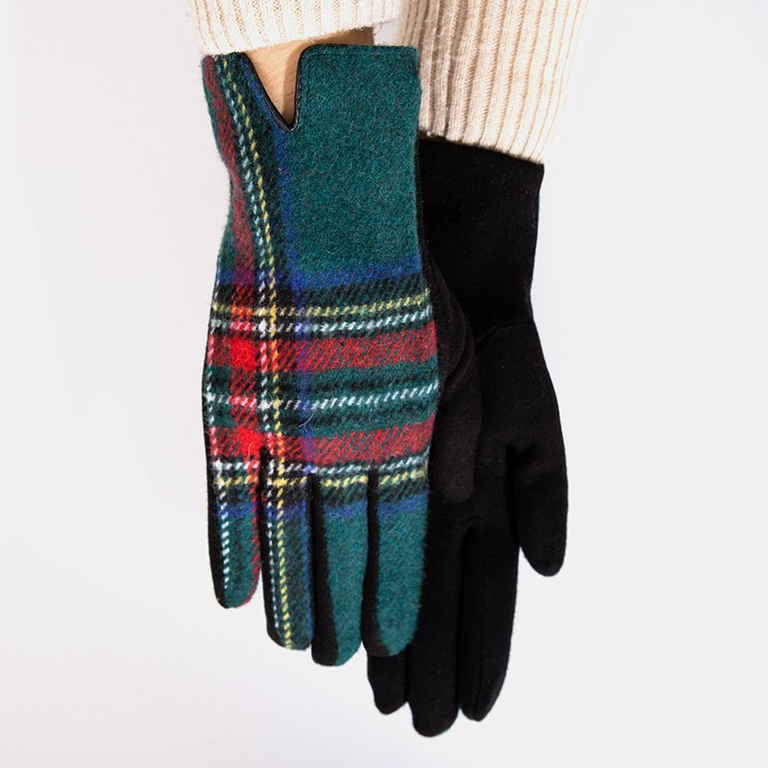 Women's mittens in green checkered - Gloves